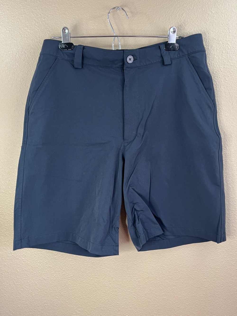 Under Armour Men's Dark Navy Flat Front Performance Shorts